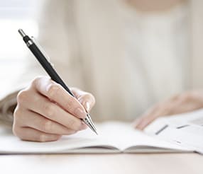 独自の教育制度で学んで稼げる