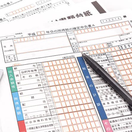 税金対策や確定申告は顧問税理士が対応