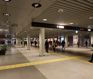 アクセス