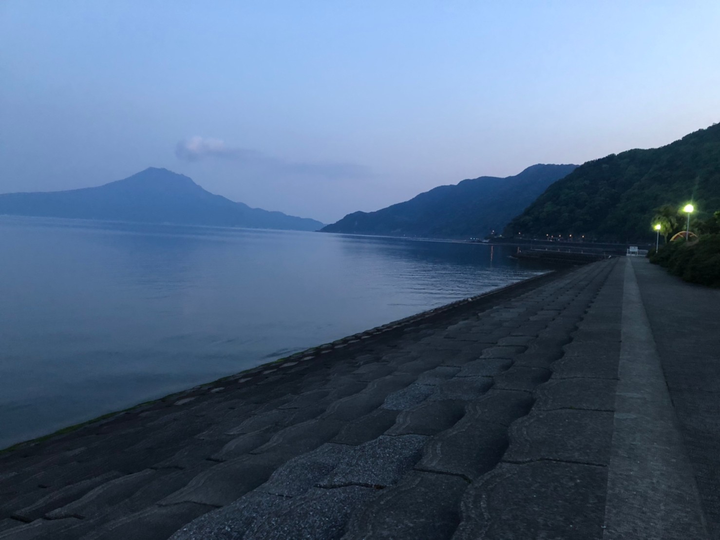 チャットのおしごと