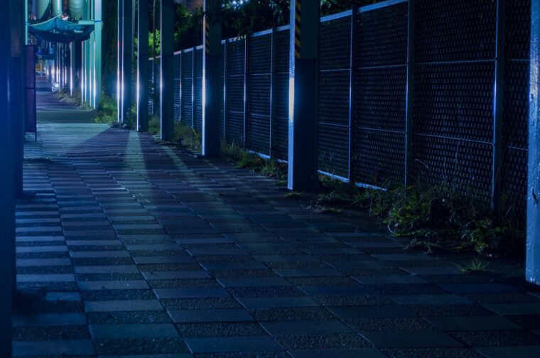 深夜21時を回ると…