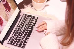 チャットレディを本業へ・・・