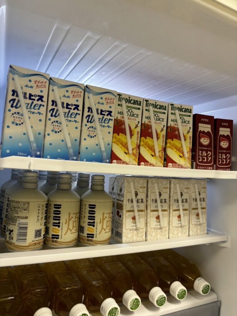 冷たい飲み物・お菓子も！