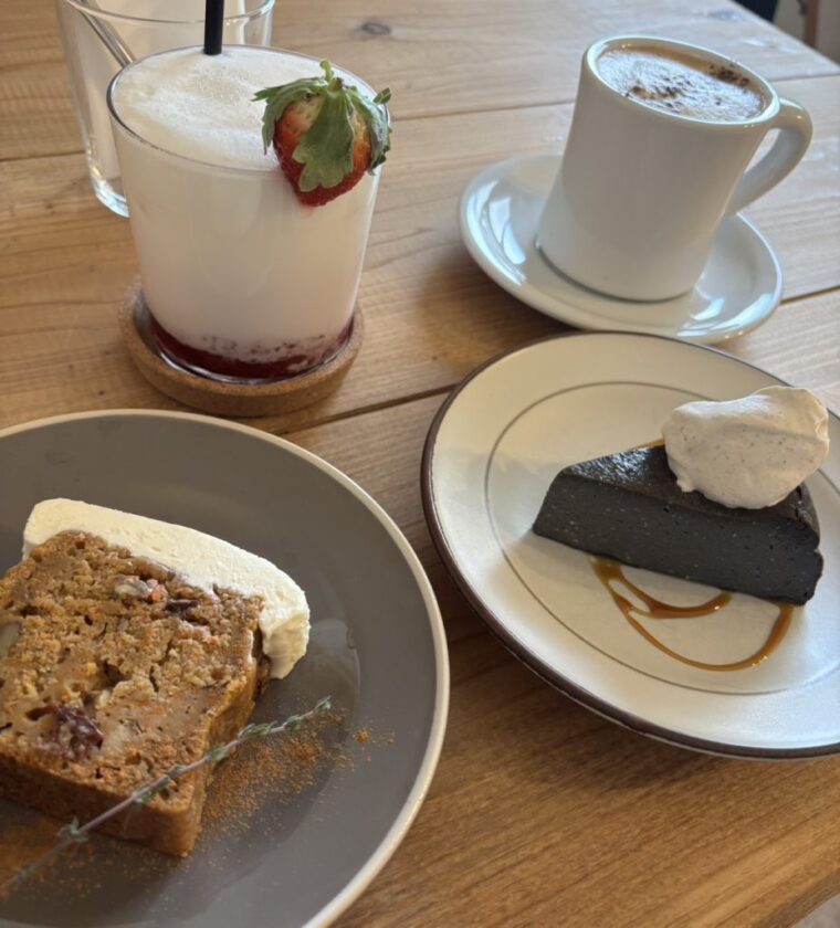 気分転換でカフェへ🎶